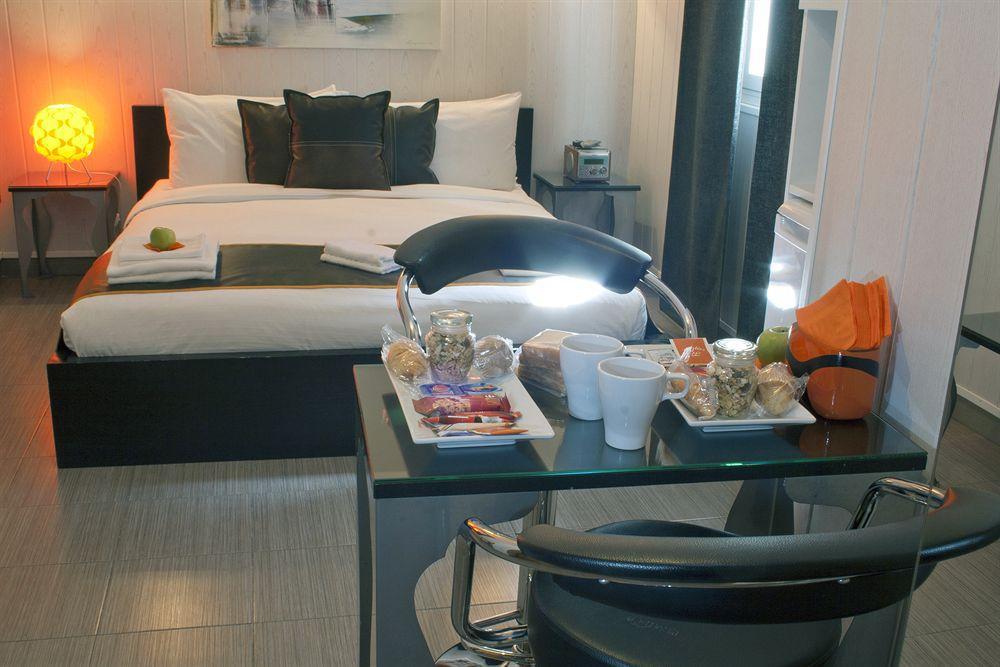Hostal Oxum Madrid Szoba fotó