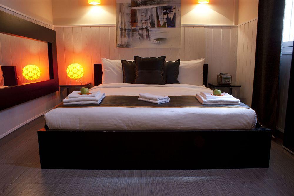 Hostal Oxum Madrid Szoba fotó