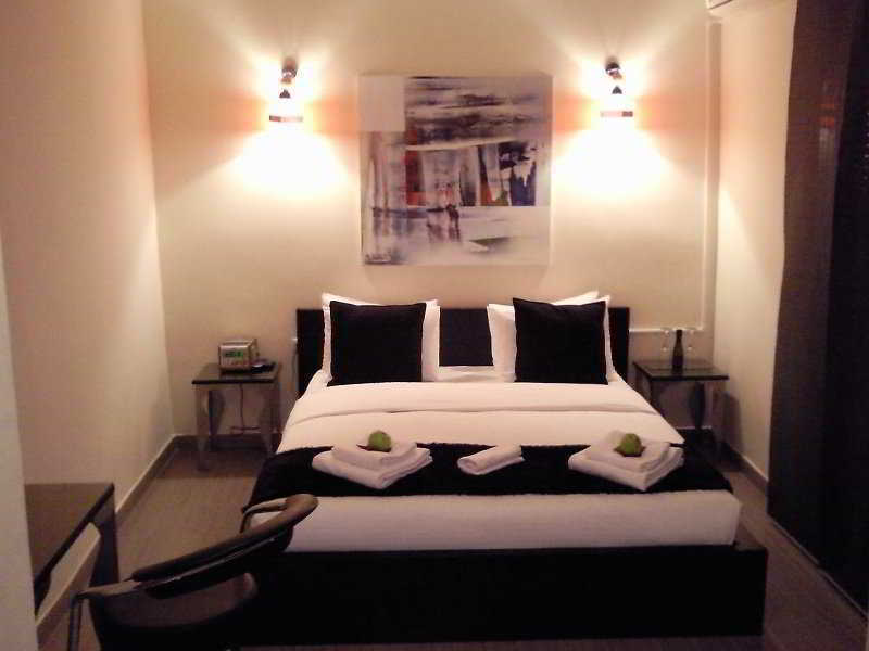 Hostal Oxum Madrid Szoba fotó