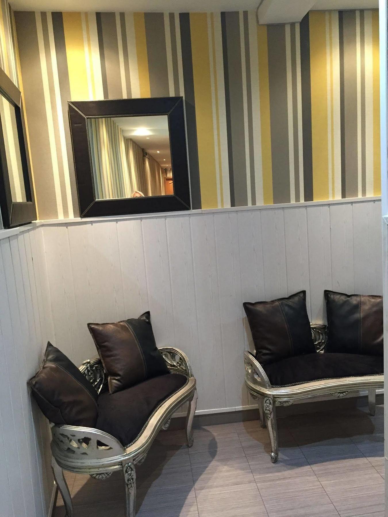 Hostal Oxum Madrid Kültér fotó