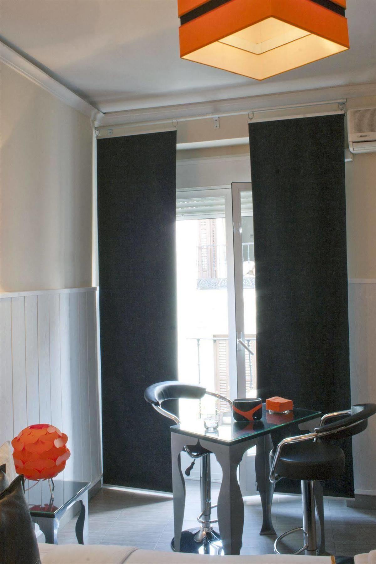 Hostal Oxum Madrid Kültér fotó